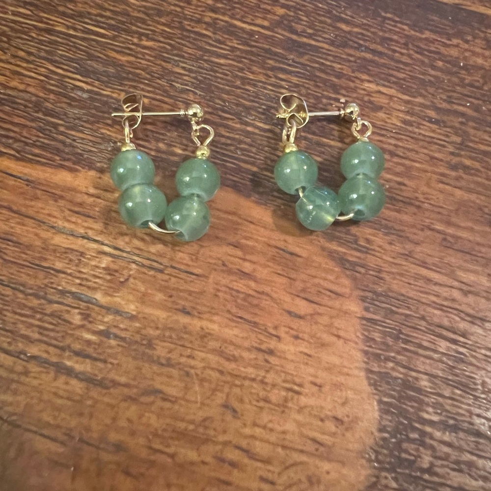 Green Jade Beaded Gold Earrings - Picture 5 of 7